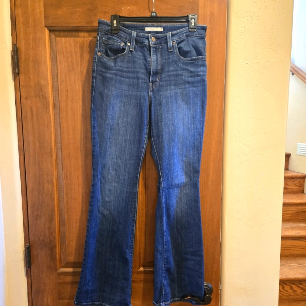 Levi's Classic Blue Denim Women's Flare Jeans